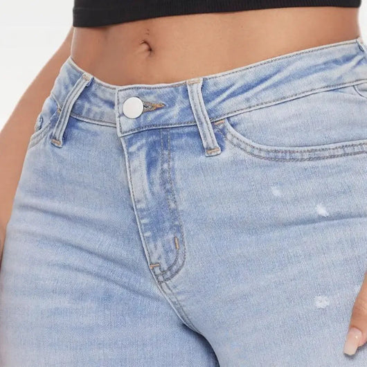 Elvara™ Mid-low Rise BBL Jeans